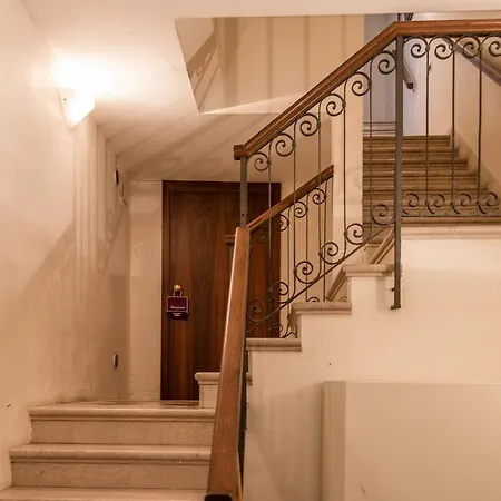Lionhost Ruga Giuffa 4834 Apartment