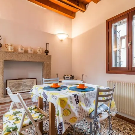 Lionhost Ruga Giuffa 4834 Apartment *